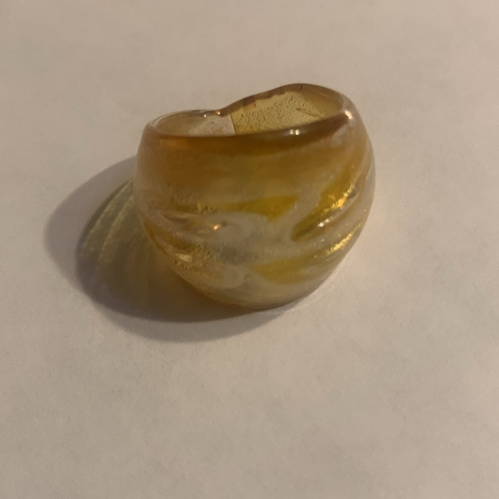 Murano style Handblown gold / yellow ring size 6 - Picture 3 of 4